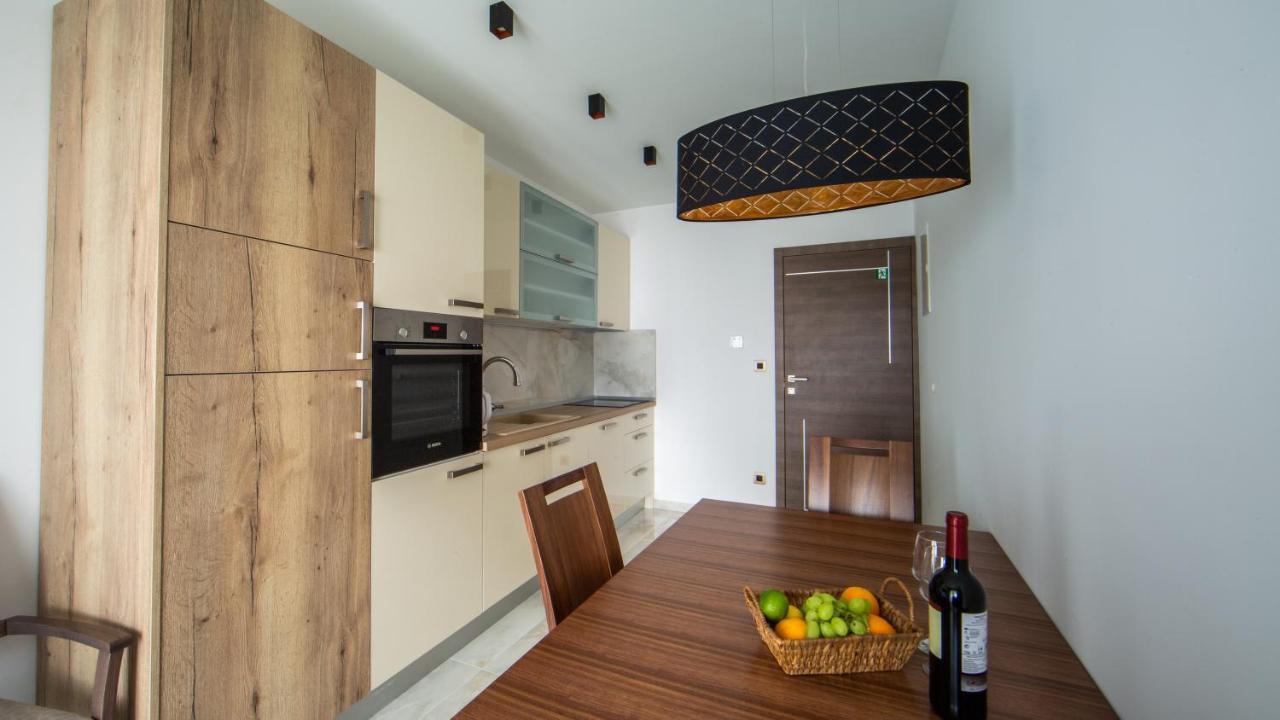 Rooms & Apartments Toni Stobrec Exterior photo