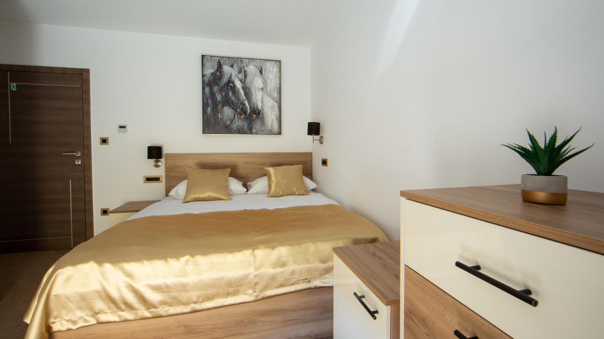 Rooms & Apartments Toni Stobrec Exterior photo